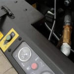 Compresor Kaeser M50 1805cfm detalle valvula y switch conmutable