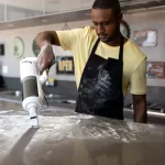 Aspiradora Vertical Karcher 2en1 1000W VCL 2, 9.398-467.0, vistaaction corta