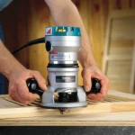 Ruteadora MAKITA 2.0Hp 1250W RF1101 vista uso