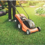 Cortacesped Eléctrico Tramotina 13 220v CE35P,79661150 vista uso