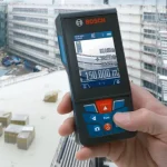 Medidor Laser de Distancia 150m GLM 50-27 C Bosch vista uso 2
