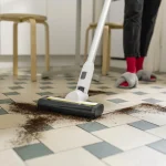 Aspiradora Inalambrica en Seco Karcher KVA2 240v 0.6lt 1.198-730.0 vista uso 2